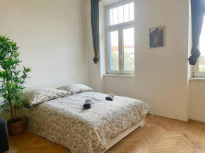 Comfy Flat Close to Subway